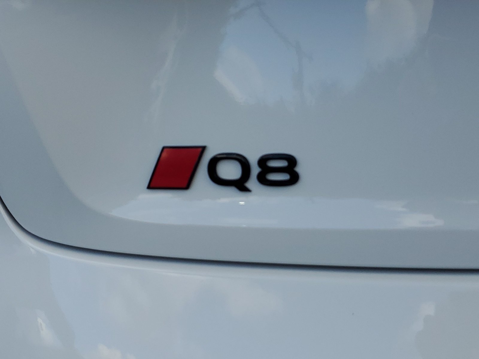 Used 2024 Audi Q8 e-tron Premium Plus AWD/4WD image 7