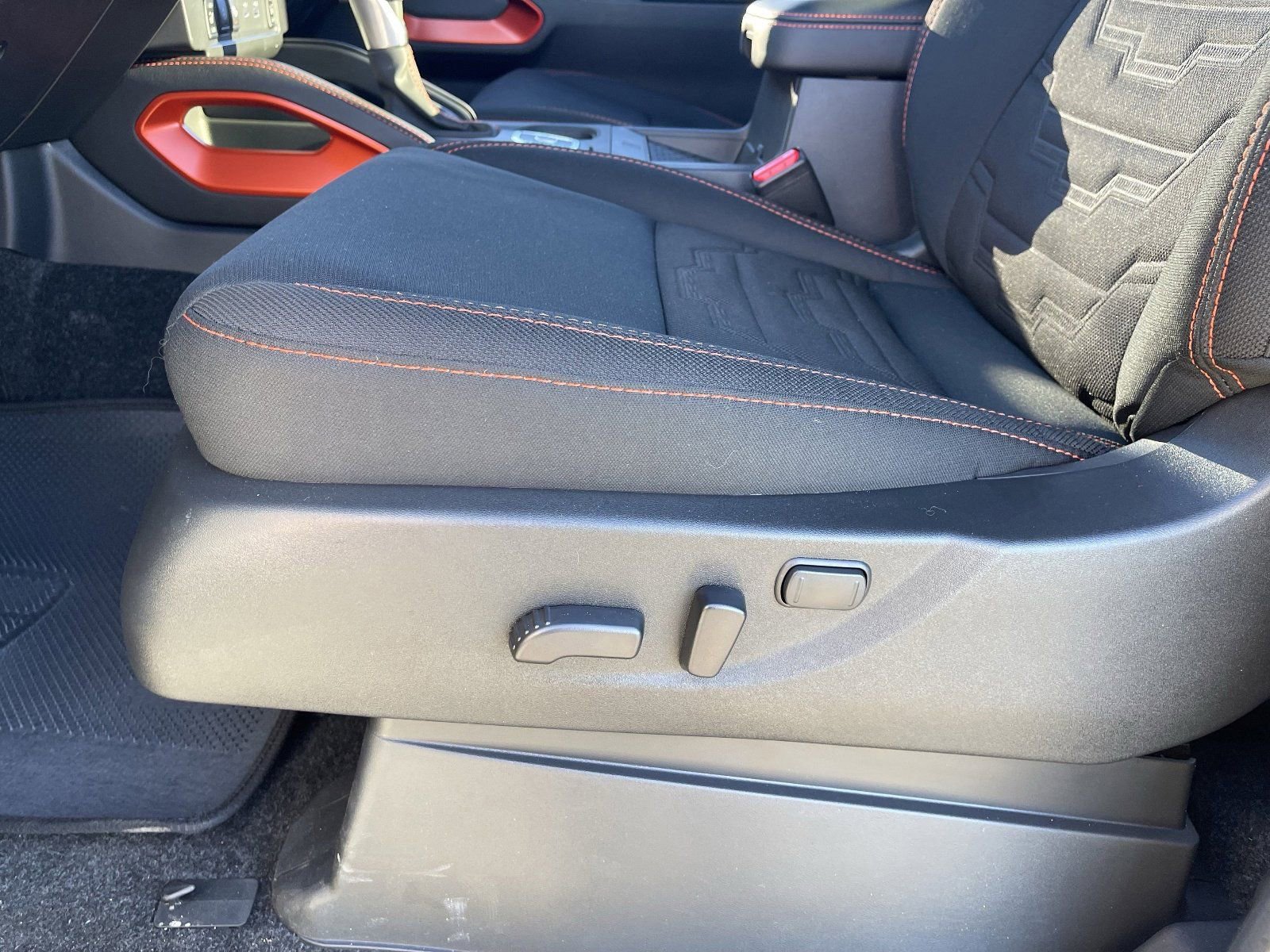 New 2026 Nissan Frontier PRO-4X w/ Pro-4x Convenience Package image 22