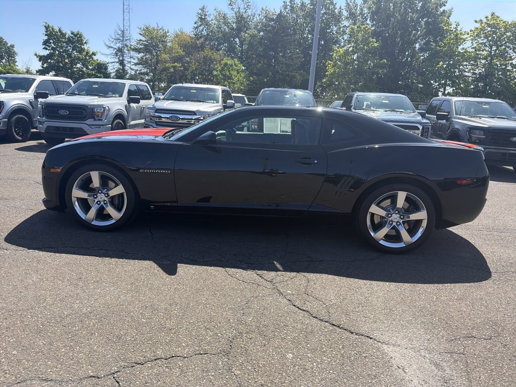 Used 2010 Chevrolet Camaro SS w/ RS Package RWD image 2