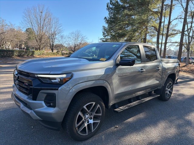 Used 2024 Chevrolet Colorado Z71 w/ Z71 Convenience Package 2 image 2