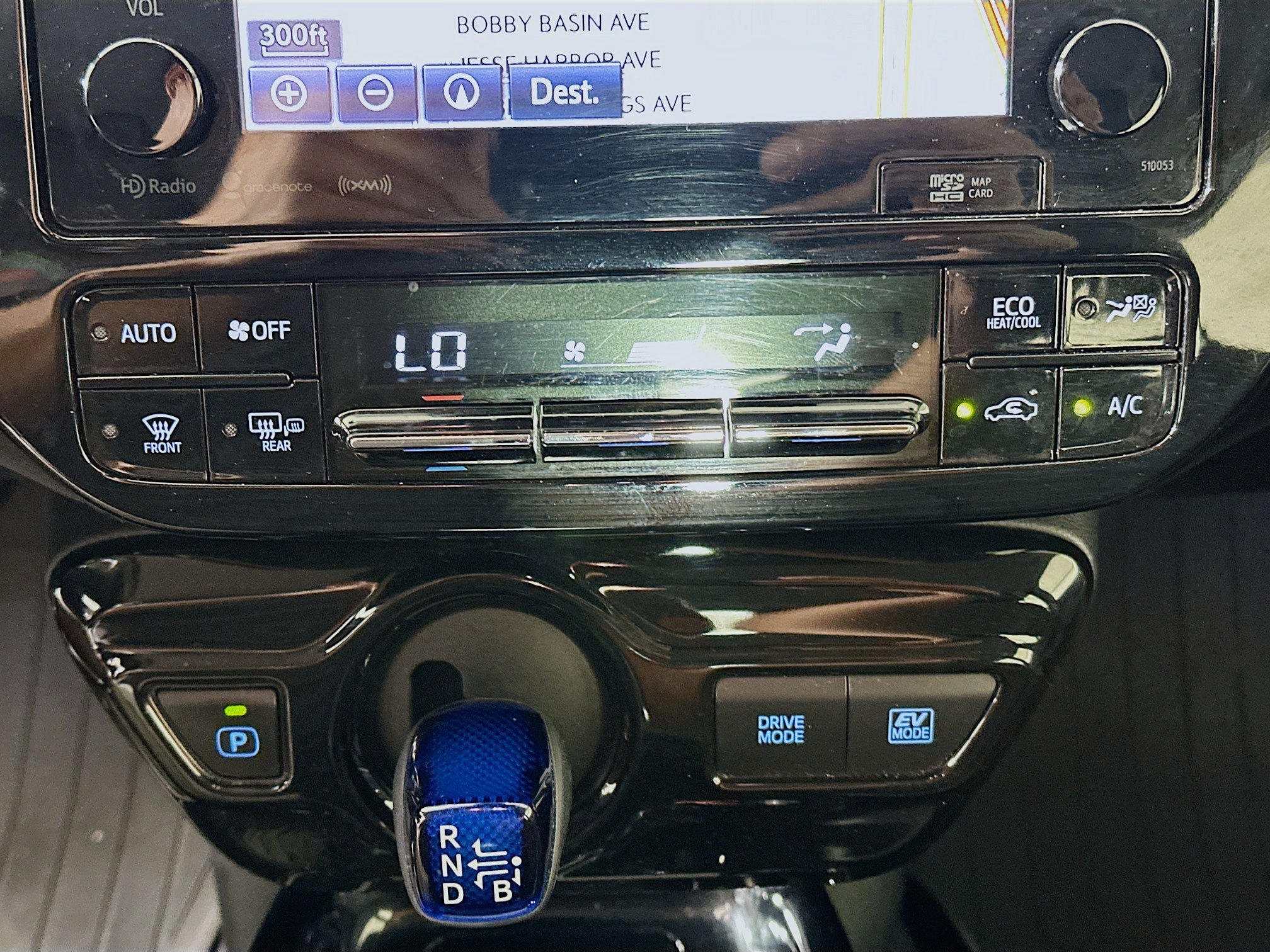Used 2017 Toyota Prius Three Touring FWD image 24