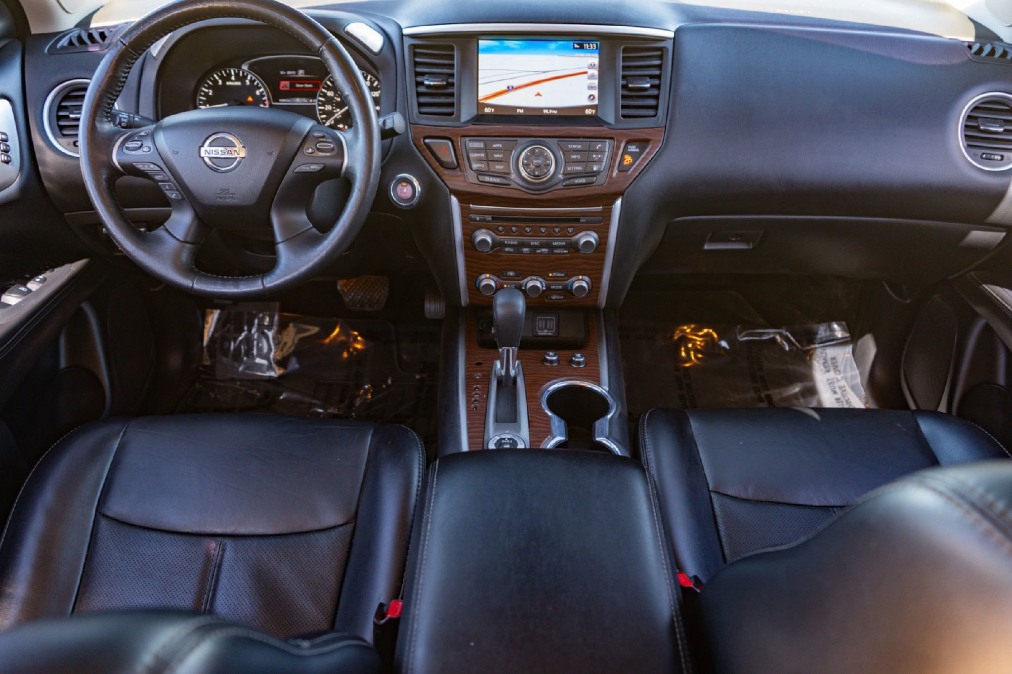 Used 2018 Nissan Pathfinder Platinum image 25