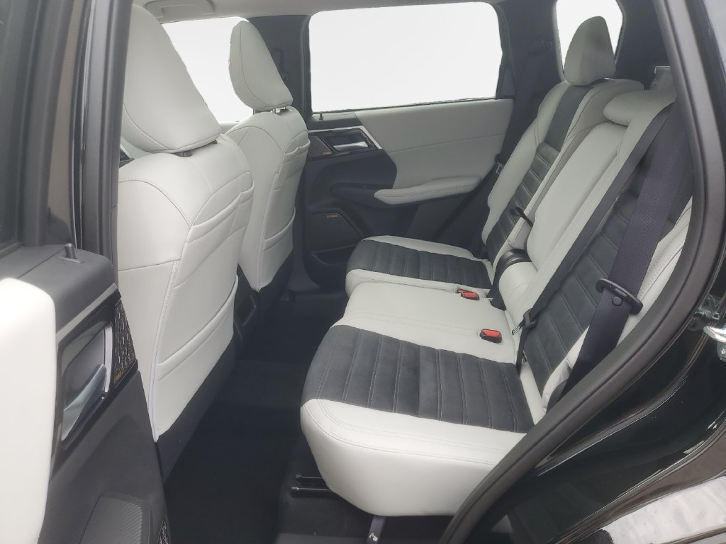 New 2026 Mitsubishi Outlander SE AWD/4WD image 24