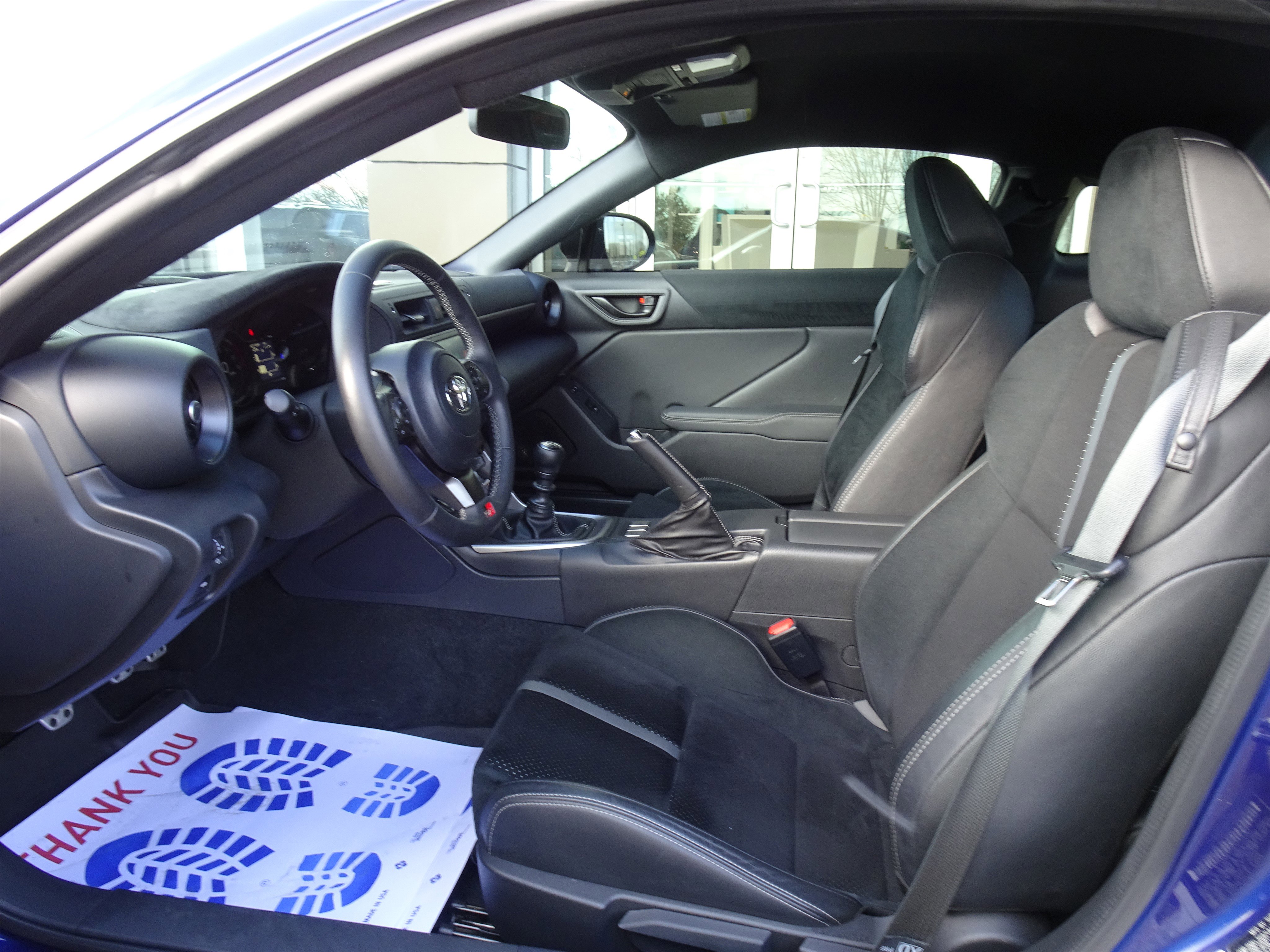 Used 2022 Toyota GR86 Premium w/ ALL Weather Mat Package (TMS) image 8