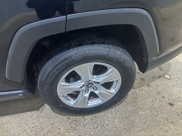 Used 2019 Toyota RAV4 XLE image 12