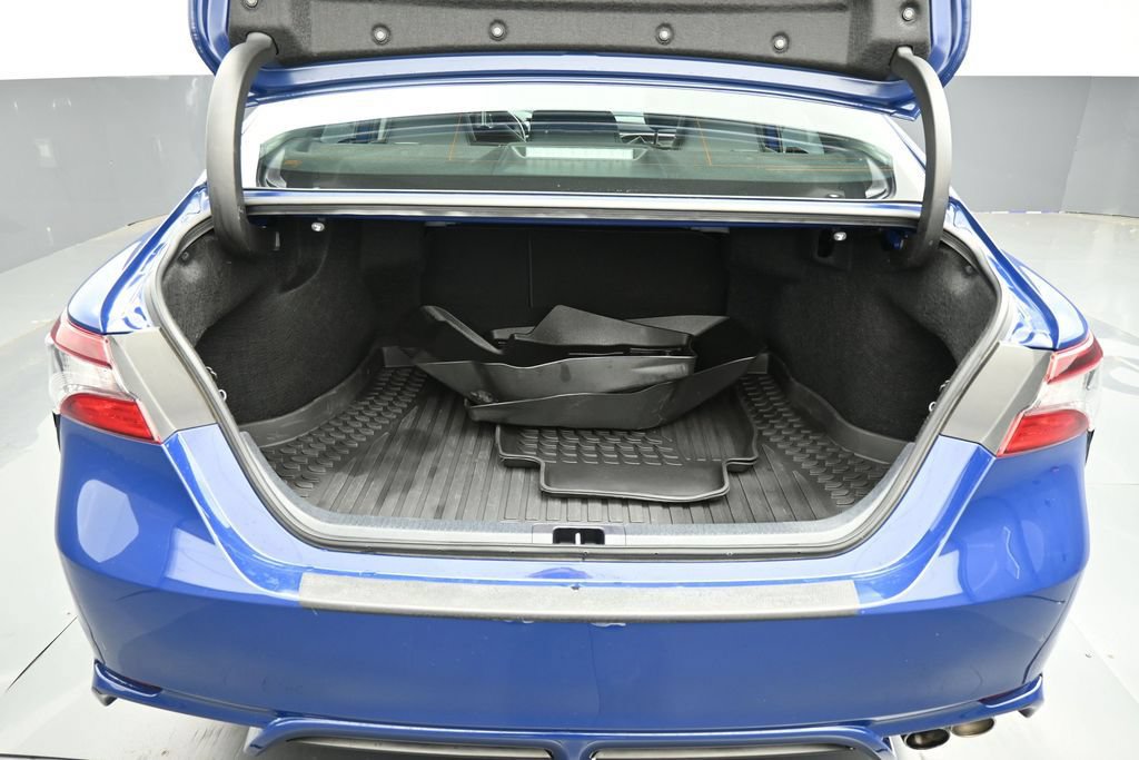 Used 2024 Toyota Camry SE w/ Convenience Package FWD image 28