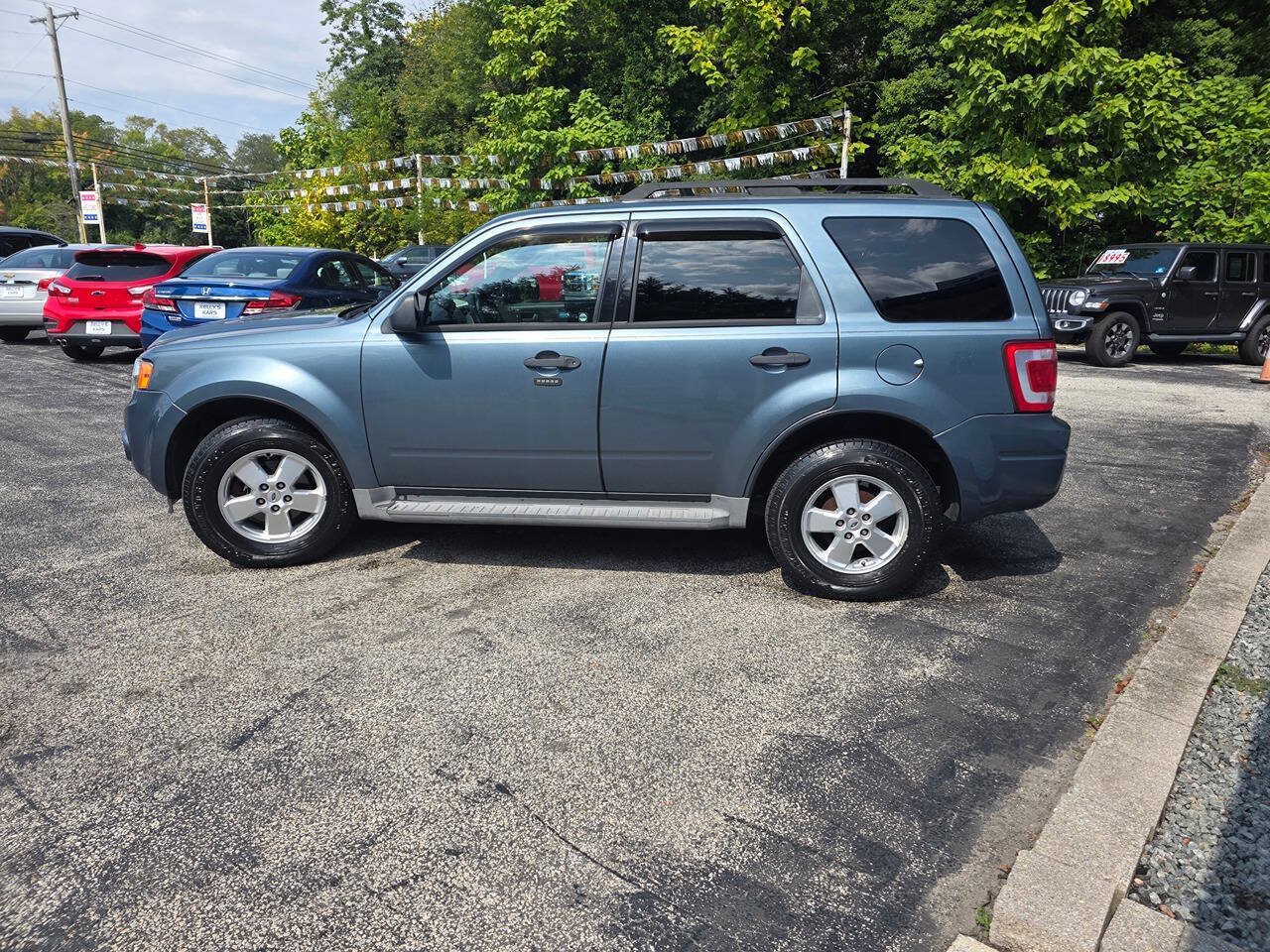 Used 2010 Ford Escape XLT AWD/4WD image 5