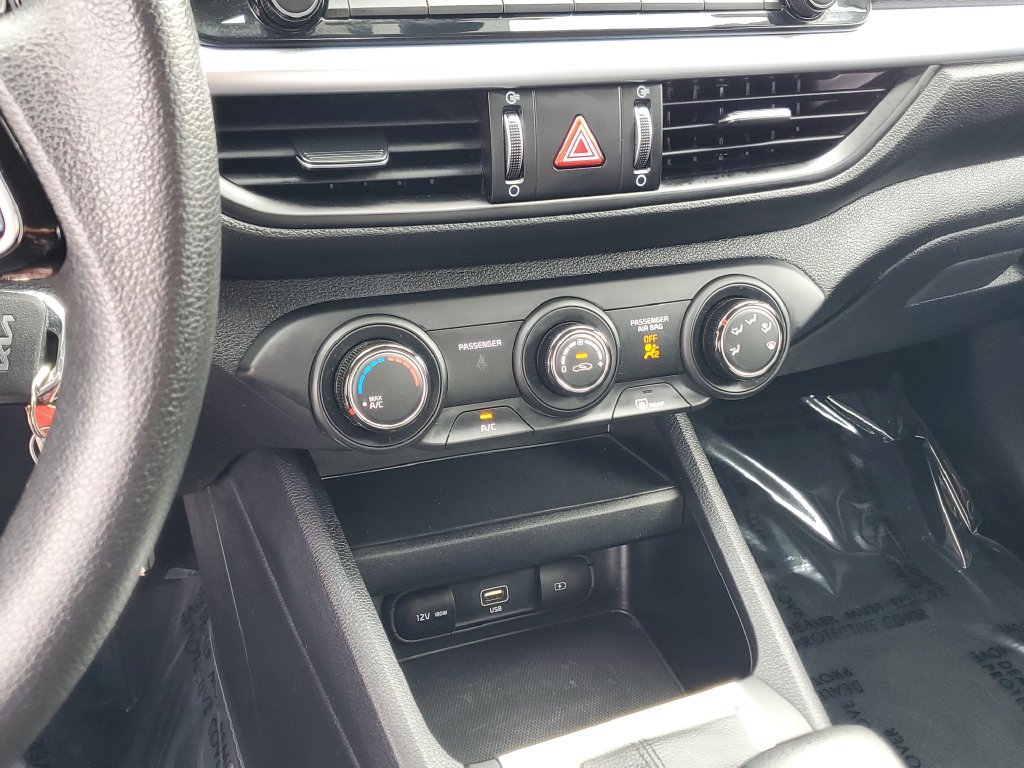 Used 2024 Kia Forte LXS FWD image 27