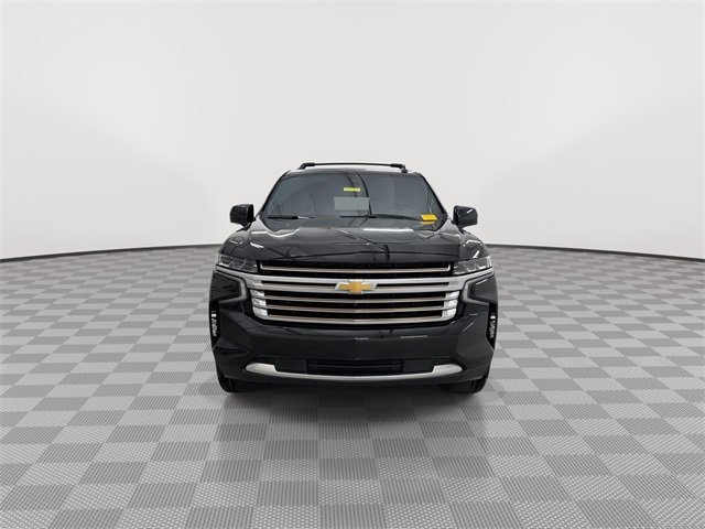 Used 2023 Chevrolet Suburban High Country image 3