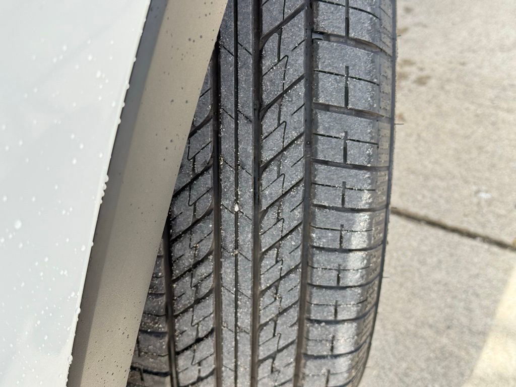 Used 2018 Toyota Highlander XLE image 12