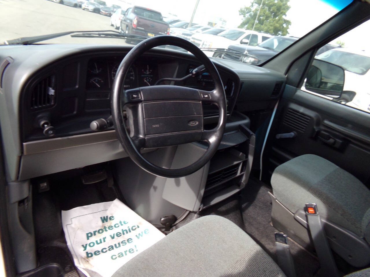 Used 1995 Ford E-250 and Econoline 250 Super RWD image 8