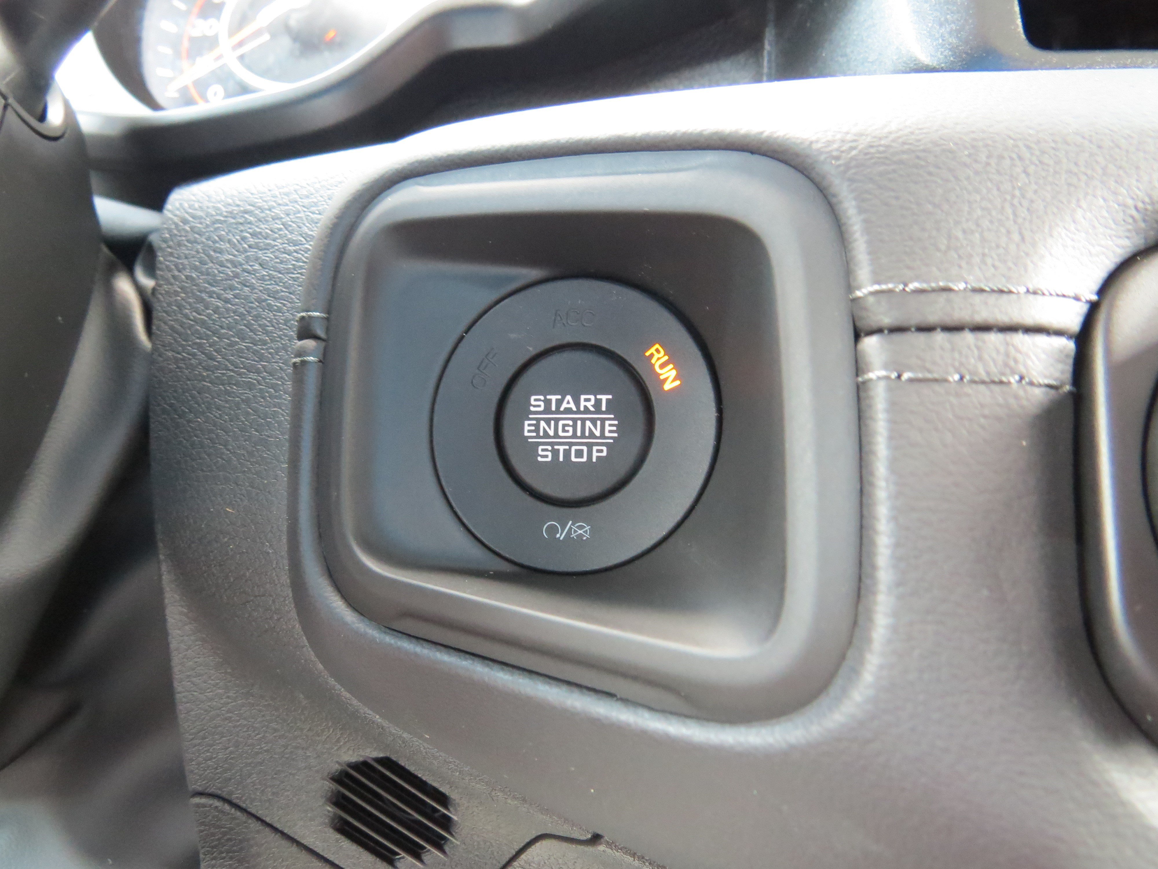 New 2026 Jeep Gladiator Mojave AWD/4WD image 23