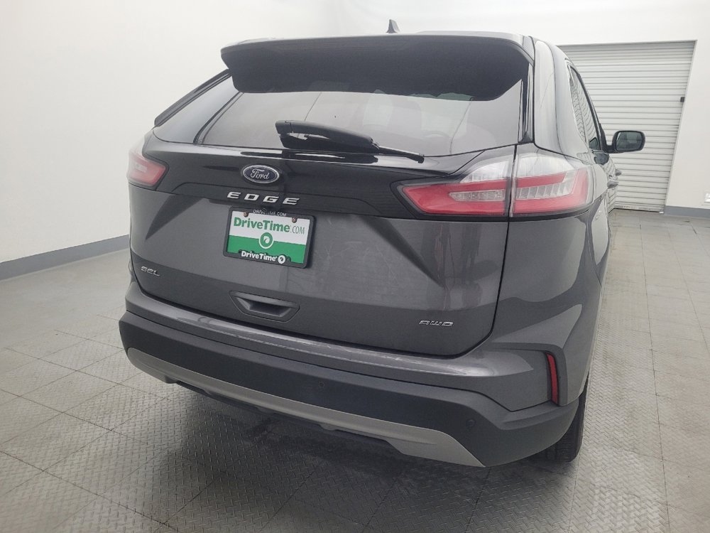 Used 2023 Ford Edge SEL image 7