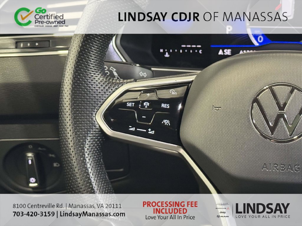 Used 2024 Volkswagen Tiguan SE R-Line AWD/4WD image 30
