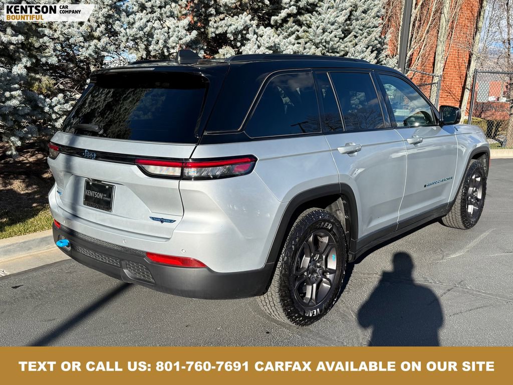 Used 2024 Jeep Grand Cherokee Trailhawk image 8