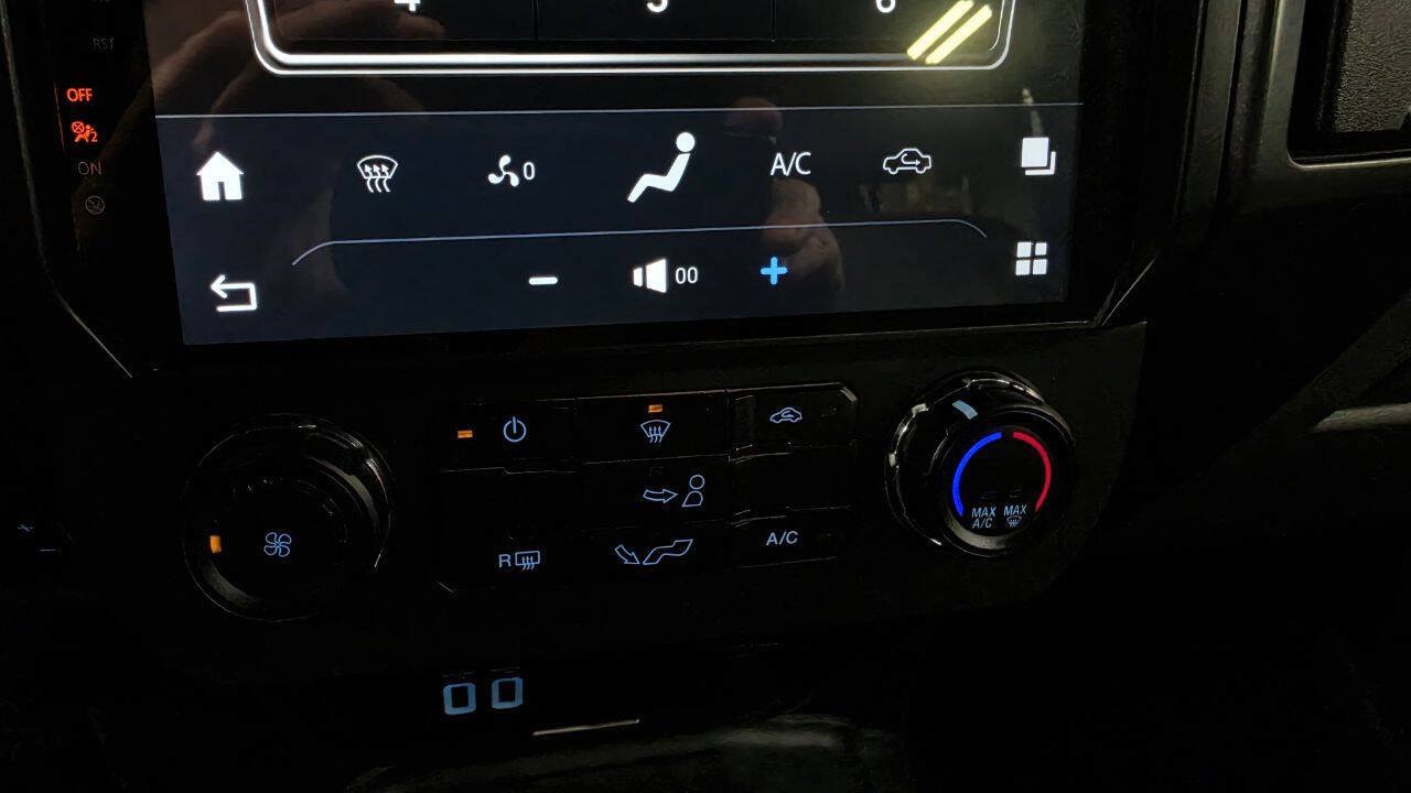 Used 2017 Ford F150 XLT w/ Equipment Group 301A Mid AWD/4WD image 34