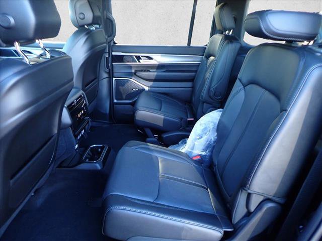 New 2026 Jeep Grand Wagoneer 4WD w/ Premium Group I image 9