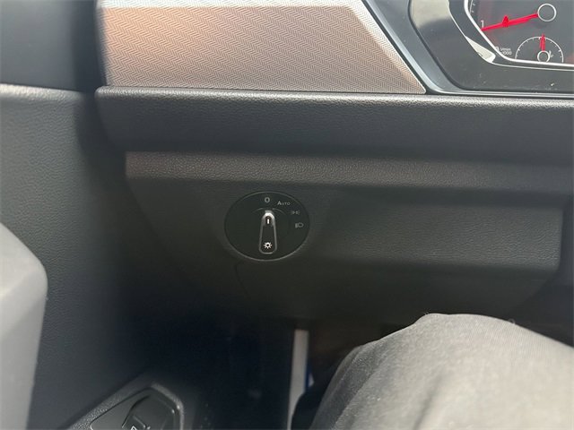 Used 2021 Volkswagen Jetta SE image 18