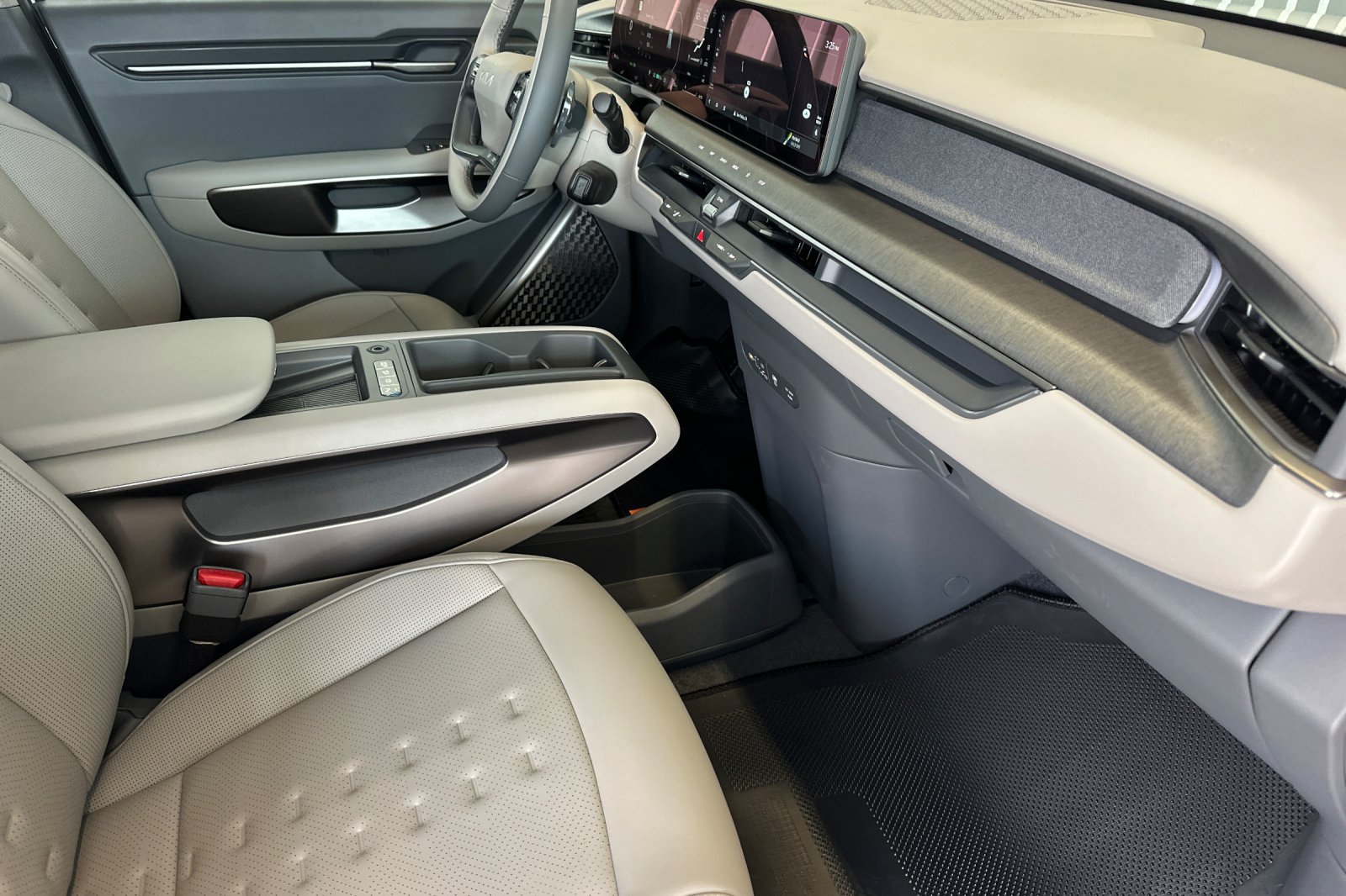 New 2026 Kia EV9 Wind AWD/4WD image 16