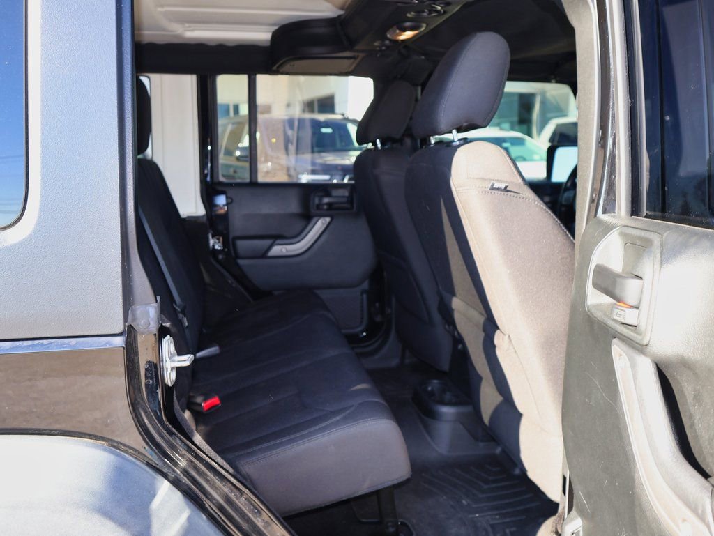 Used 2018 Jeep Wrangler Unlimited Sport S image 26
