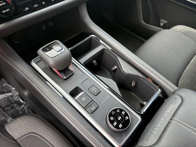 Used 2025 Nissan Pathfinder SV AWD/4WD image 12