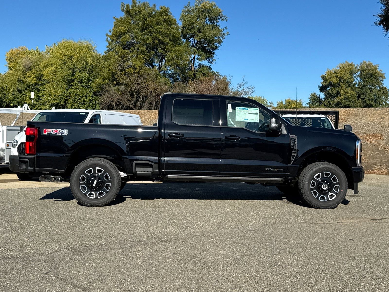 New 2026 Ford F250 Platinum w/ FX4 Off-Road Package image 2