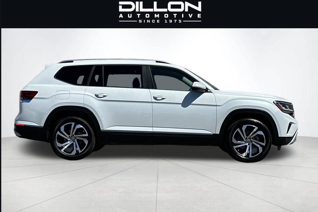 Used 2023 Volkswagen Atlas SEL AWD/4WD image 3