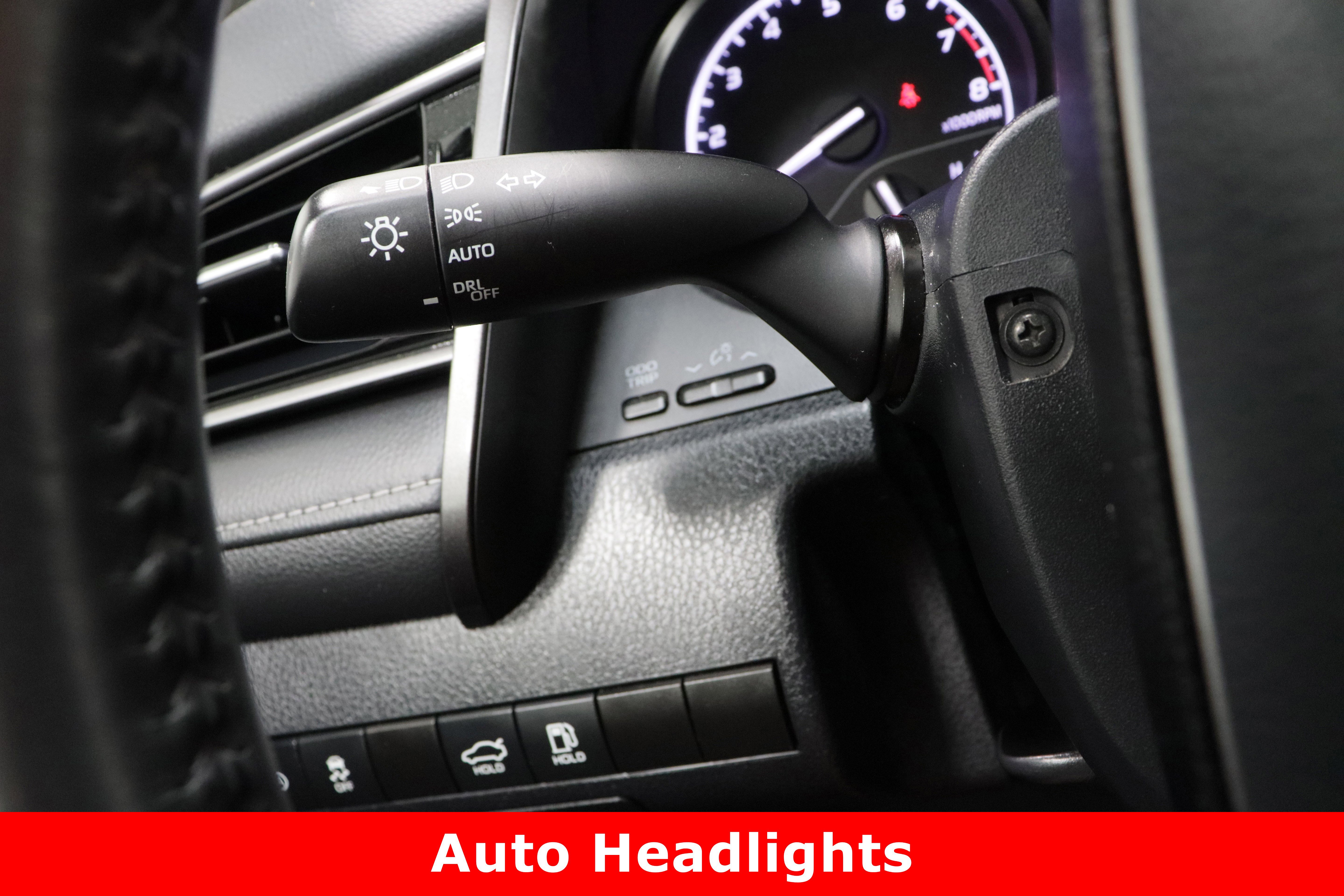 Used 2024 Toyota Camry SE image 23