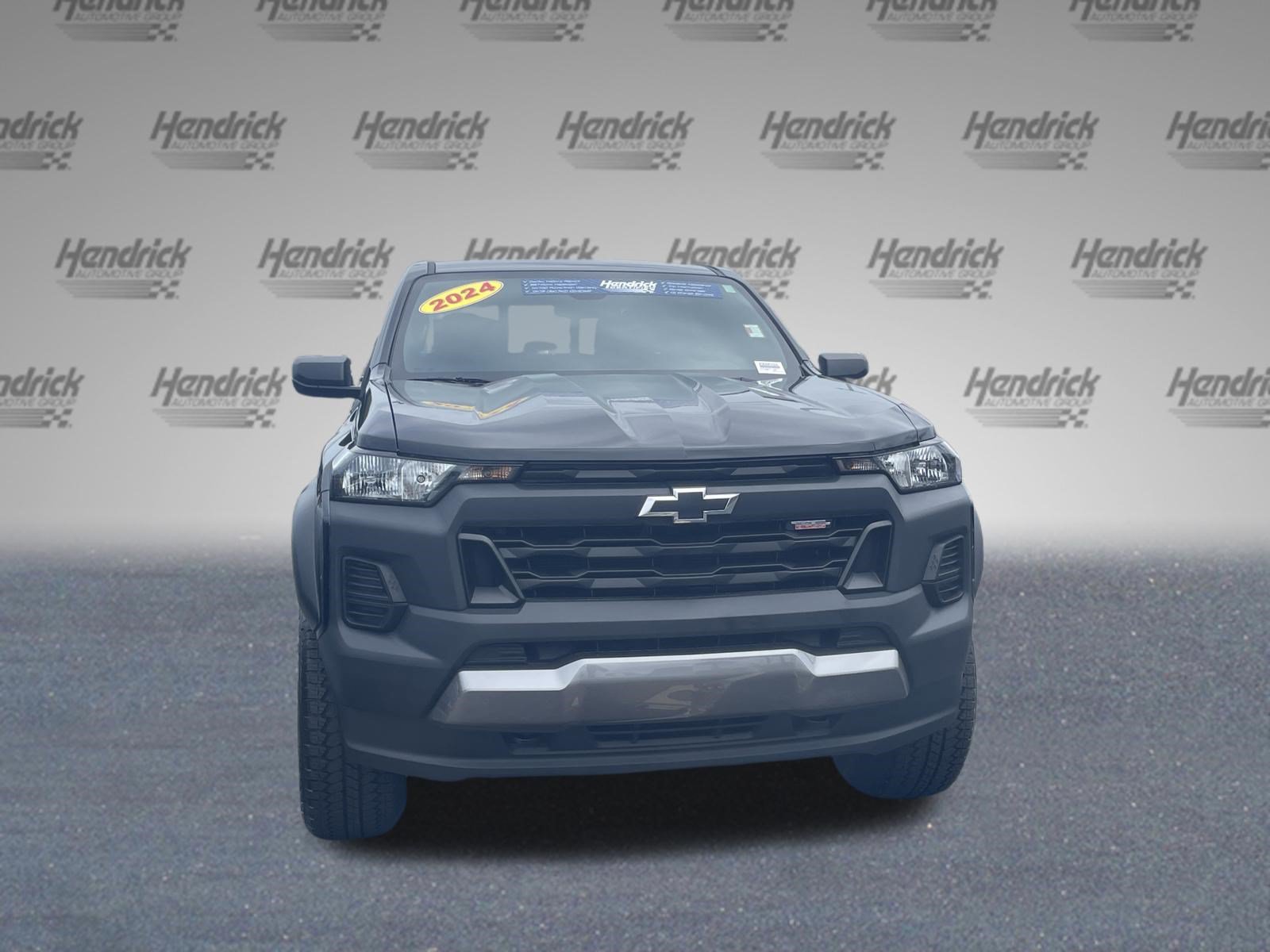 Used 2024 Chevrolet Colorado Trail Boss w/ LPO, Dark Essentials Package AWD/4WD image 3