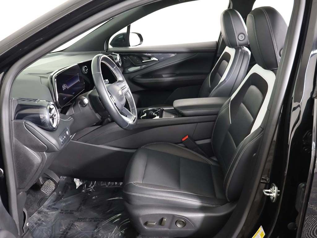 Used 2024 Chevrolet Blazer EV LT AWD/4WD image 34