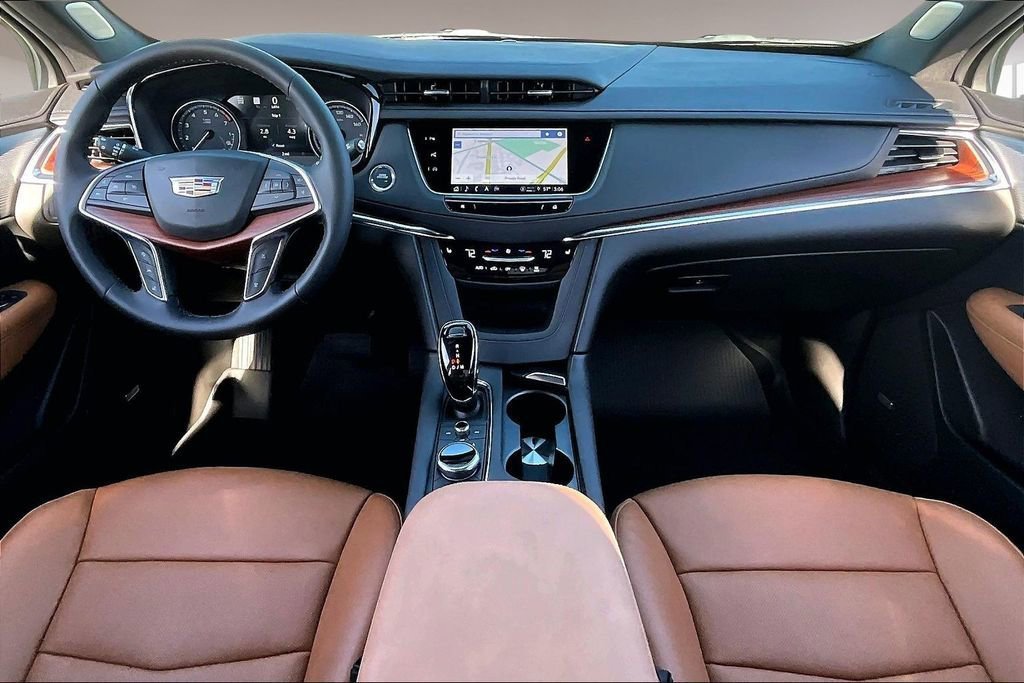 New 2026 Cadillac XT5 Premium Luxury w/ LPO, Floor Liner Package AWD/4WD image 5