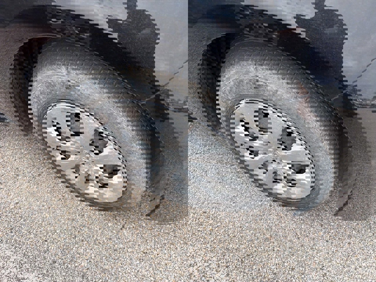 Used 2024 Toyota Corolla LE image 11