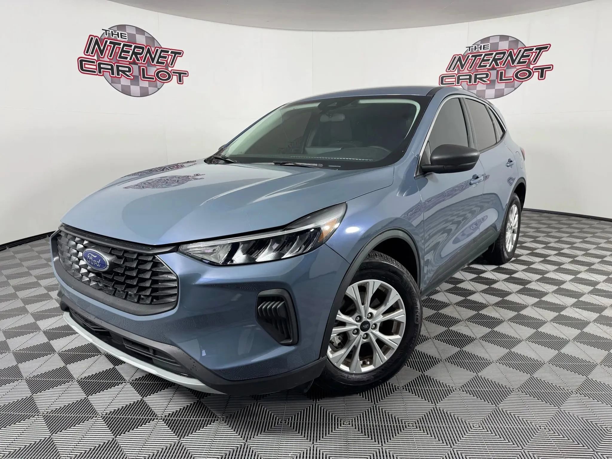 Used 2023 Ford Escape Active w/ Tech Pack #1 image 1