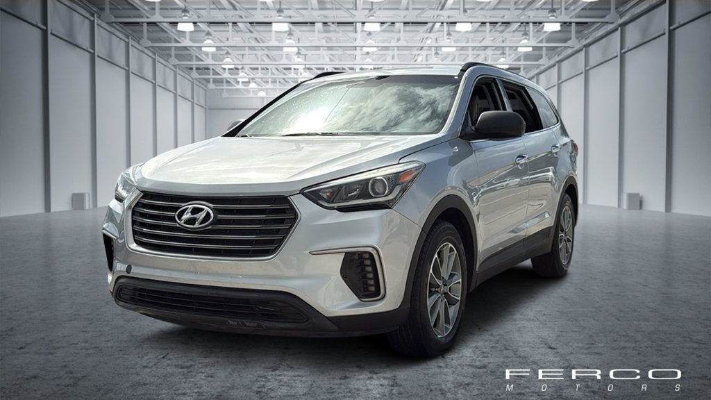 Used 2017 Hyundai Santa Fe SE FWD image 1
