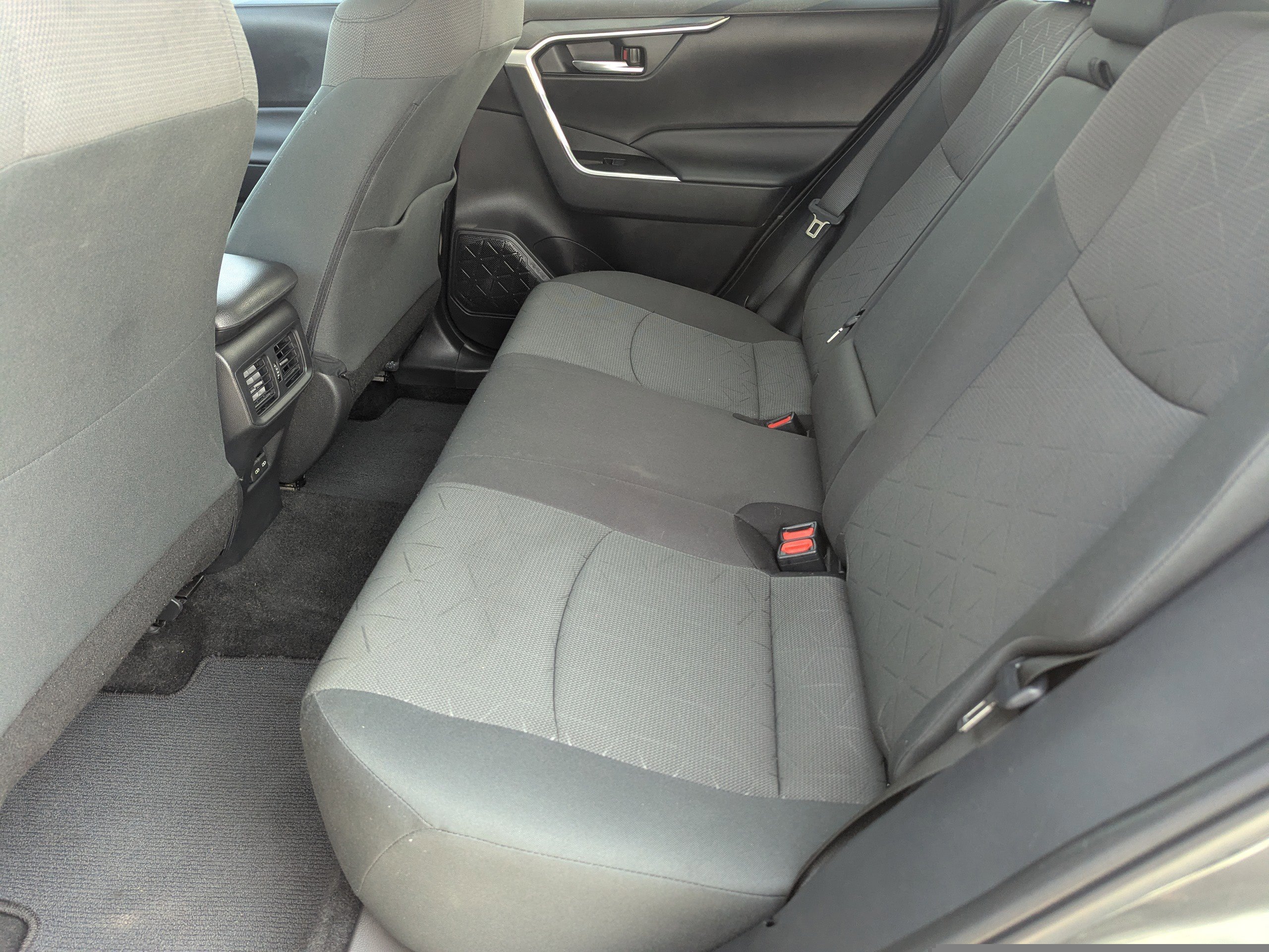 Certified 2024 Toyota RAV4 XLE w/ Convenience Package image 17