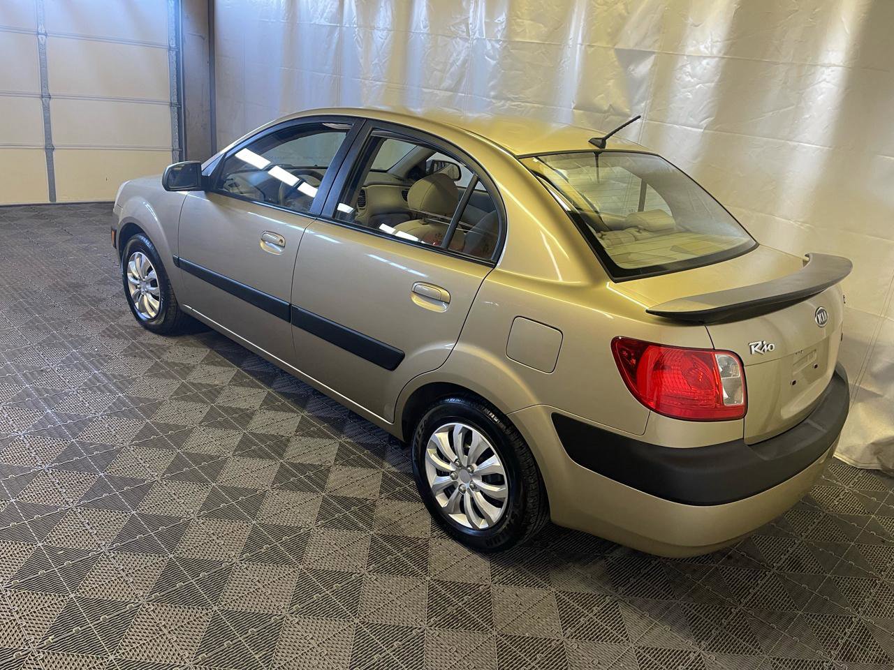 Used 2007 Kia Rio LX image 4
