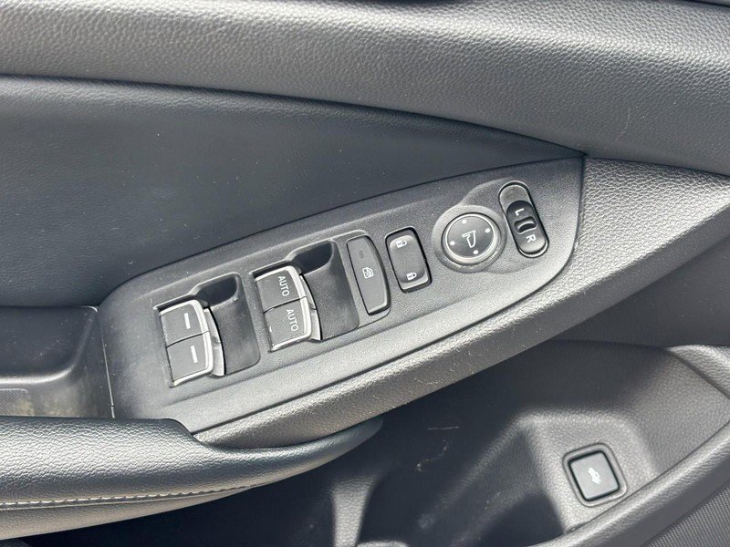 Used 2018 Honda Accord Sport image 18