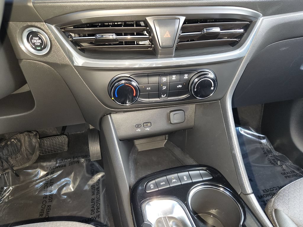 Used 2026 Buick Encore GX Preferred AWD/4WD image 21