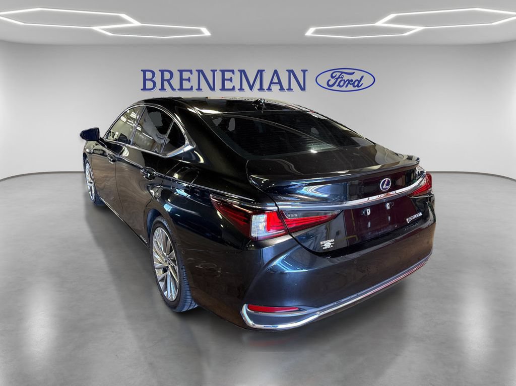 Used 2020 Lexus ES 300h w/ Luxury Package FWD image 8