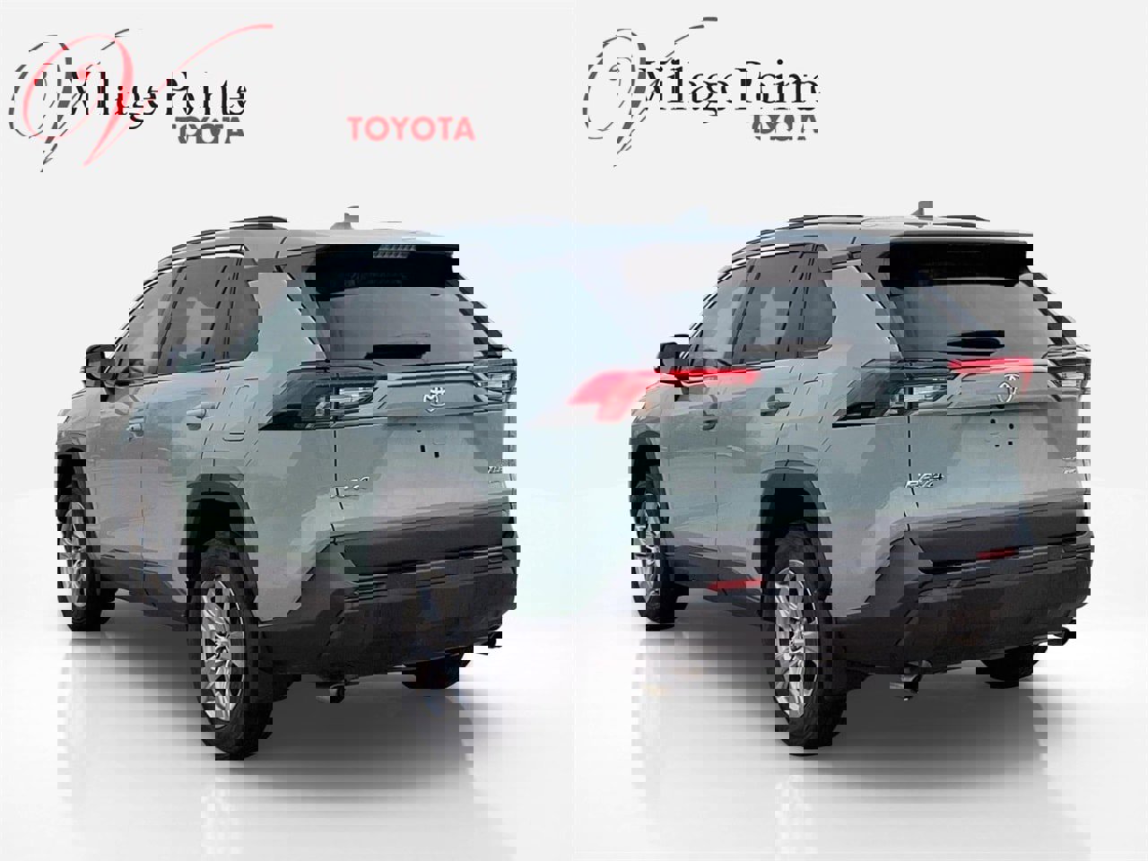 Used 2022 Toyota RAV4 XLE w/ Convenience Package image 4