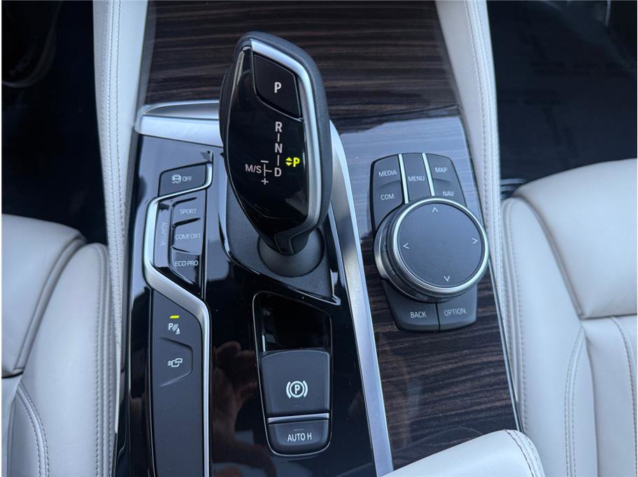 Used 2019 BMW M550i xDrive image 21