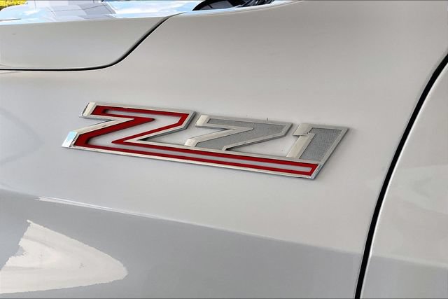 Used 2022 Chevrolet Tahoe Z71 w/ Z71 Off-Road Package AWD/4WD image 24