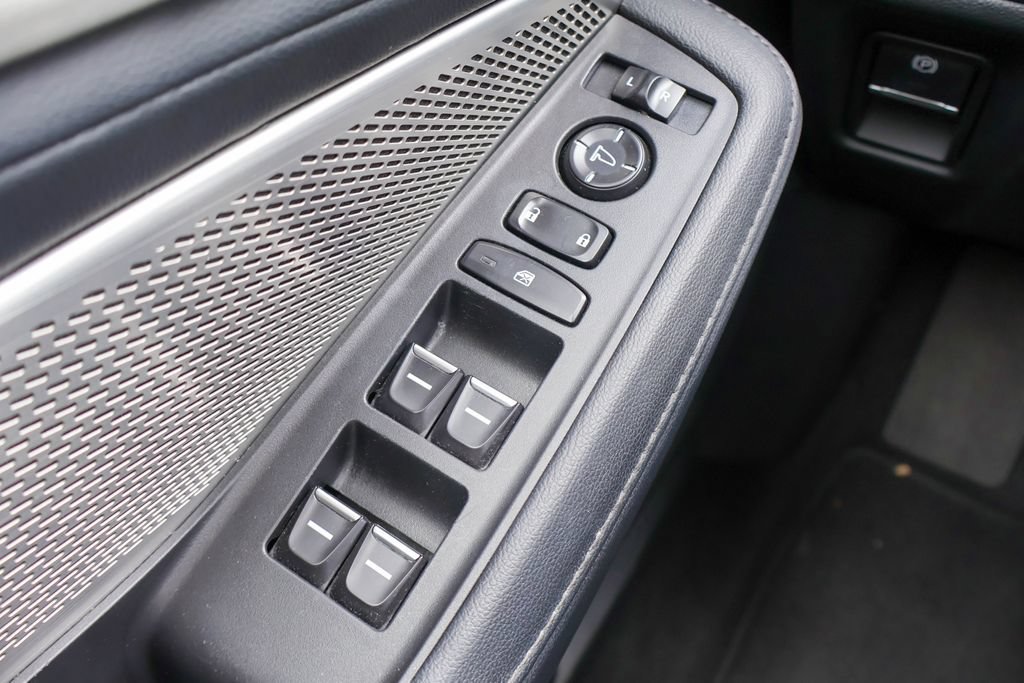 Used 2023 Acura MDX FWD image 18