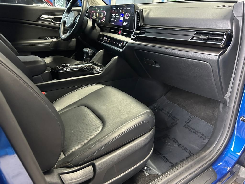 Used 2025 Kia Sportage EX image 26