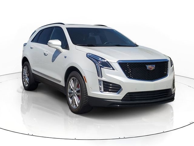 Certified 2022 Cadillac XT5 Sportv w/ Technology Package AWD/4WD image 2