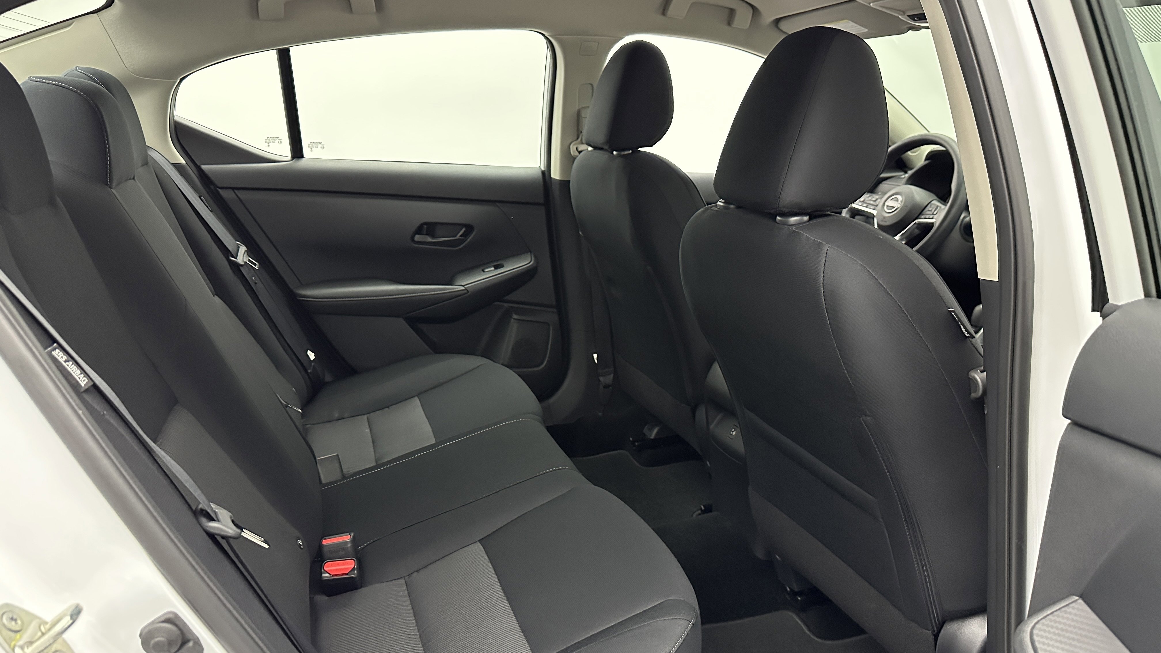 Used 2025 Nissan Sentra SV image 31