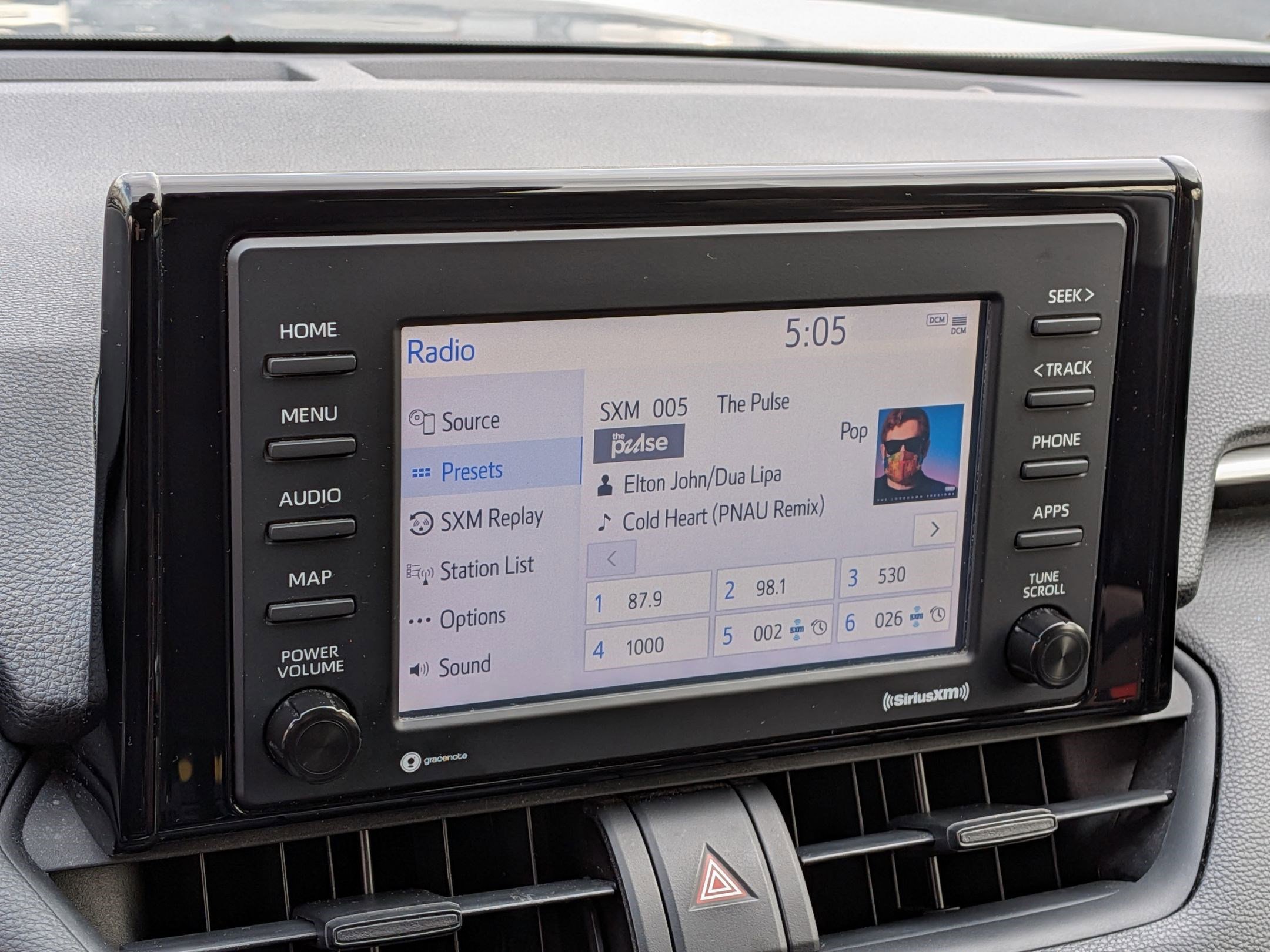 Used 2020 Toyota RAV4 XLE image 18