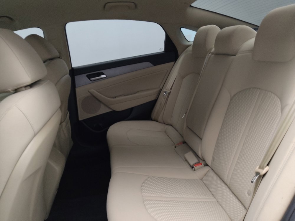 Used 2018 Hyundai Sonata SEL w/ Tech Package 02 image 18