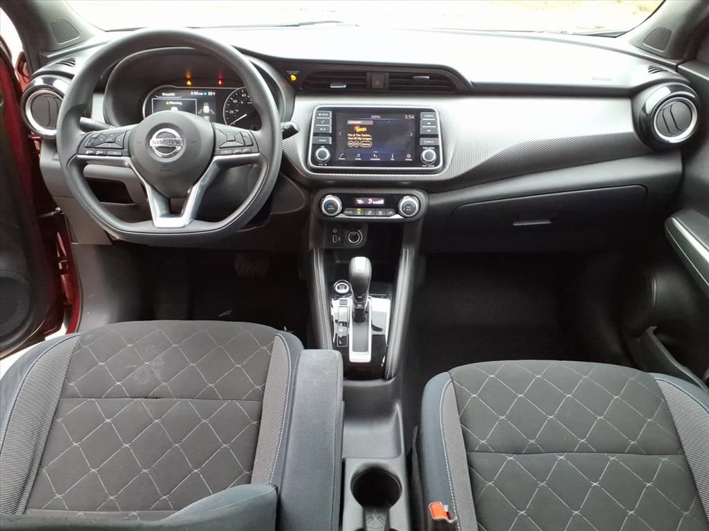 Used 2018 Nissan Kicks SV image 23