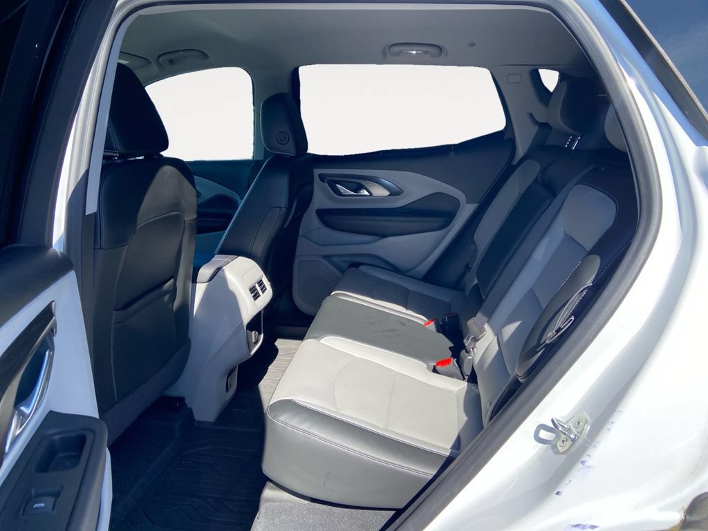 Used 2023 GMC Terrain SLT w/ Infotainment Package II FWD image 13